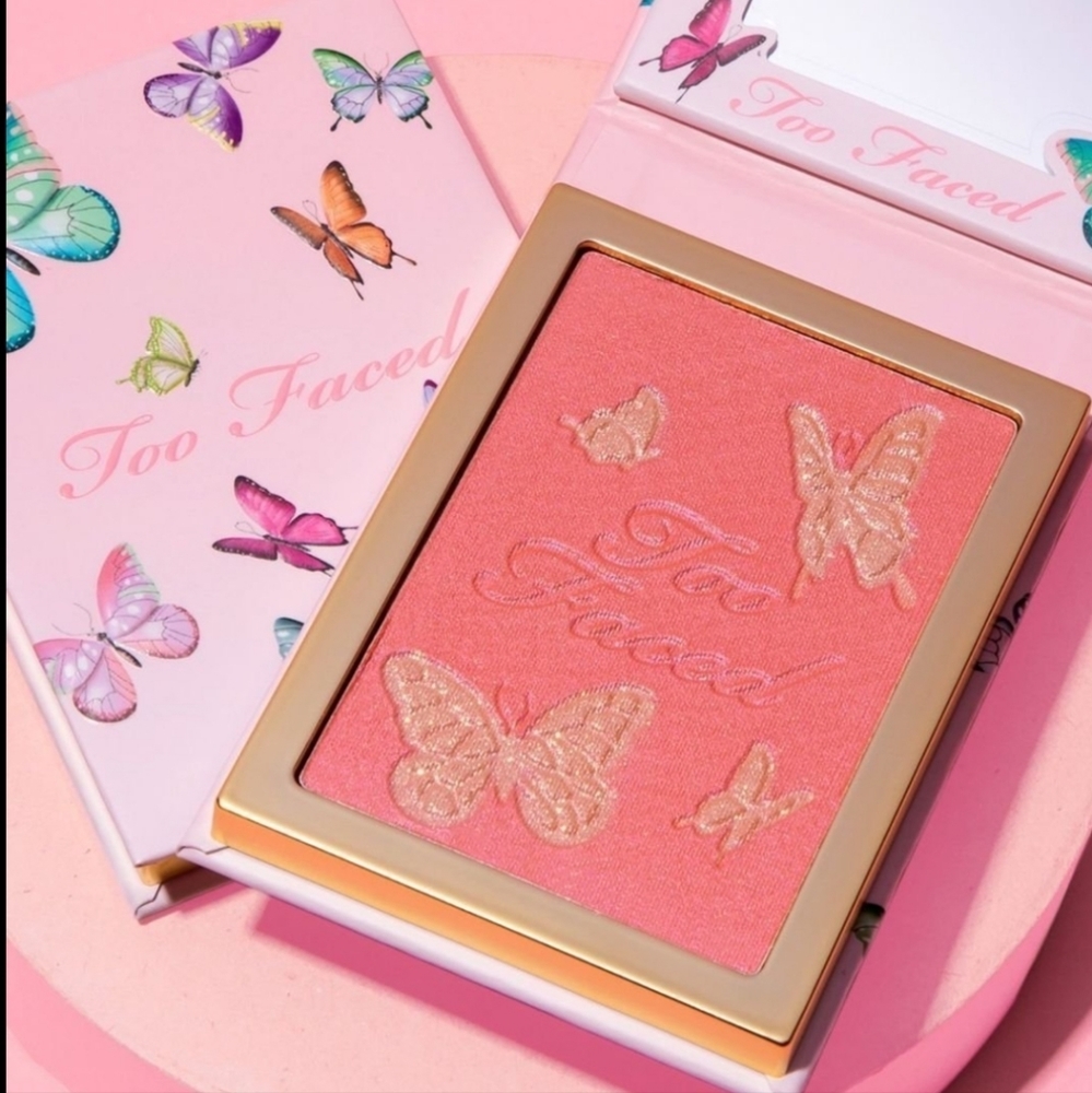 Too Faced Femme Blush